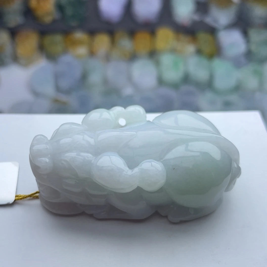 翡翠颈饰未镶嵌貔貅