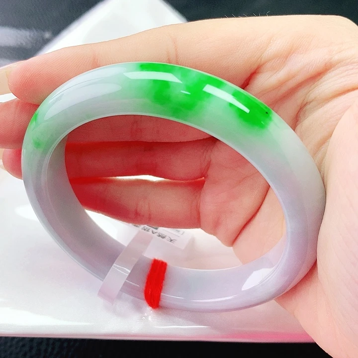 翡翠未镶嵌手镯60圈