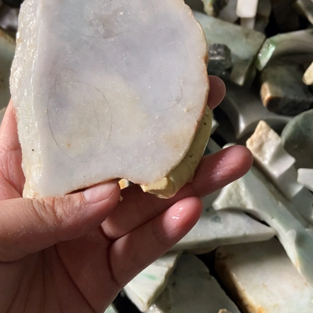 翡翠挂件未镶嵌天然翡翠