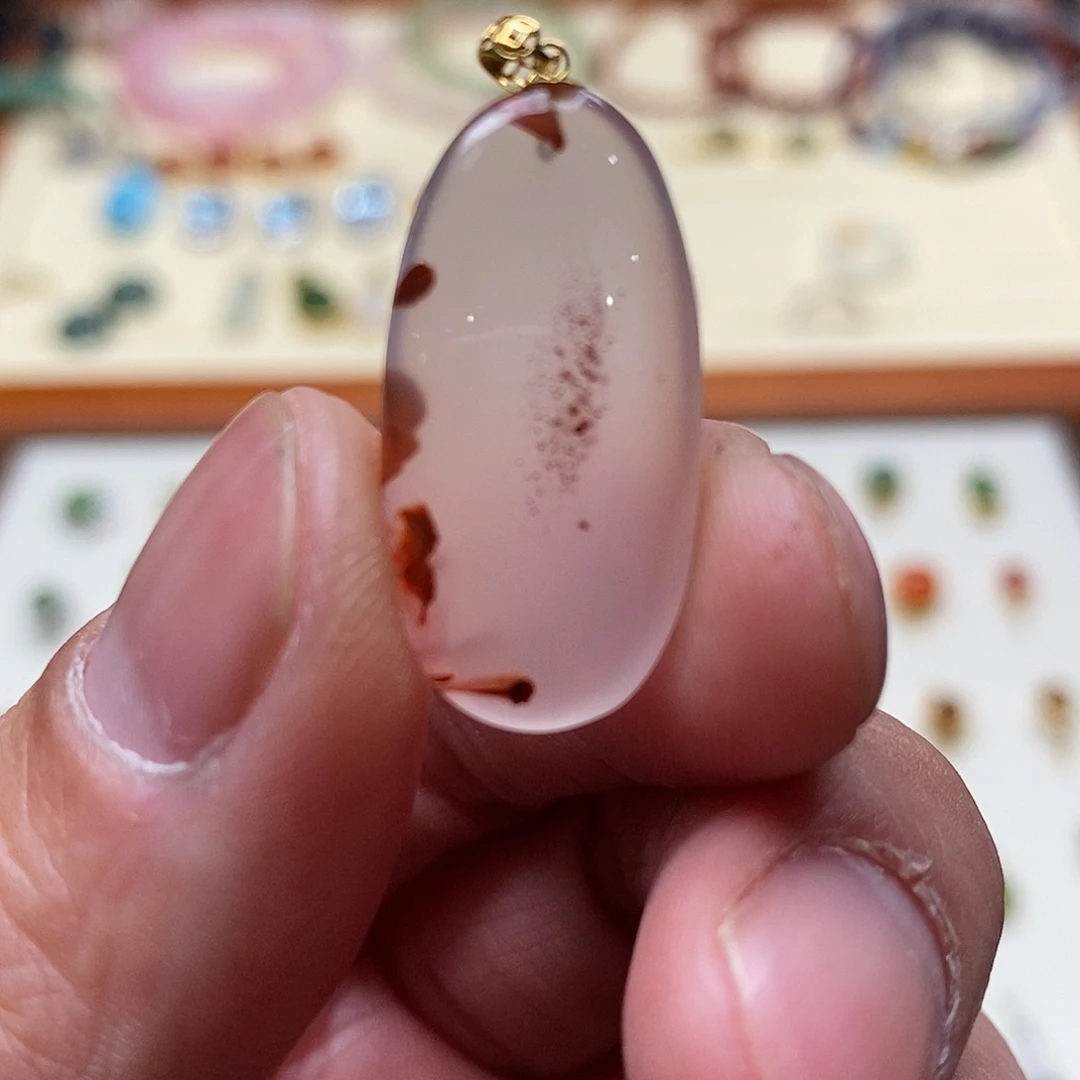 南红玛瑙吊坠(不含链)18K金镶嵌雯*