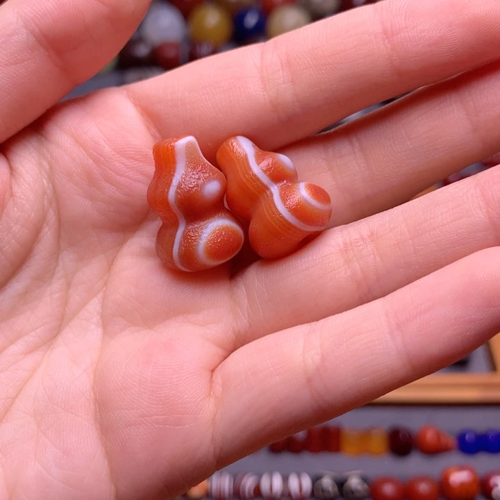 玛瑙/玉髓颈饰未镶嵌?****