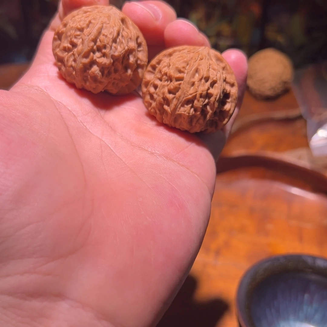 文玩核桃吊坠39全品精对白狮子球白