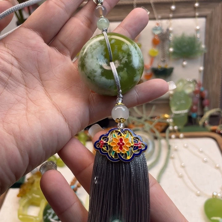 蛇纹石玉车挂未镶嵌