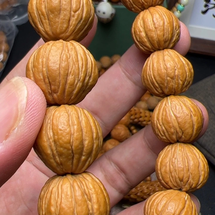 穷***蛋猴头核桃吊坠噢啦啦