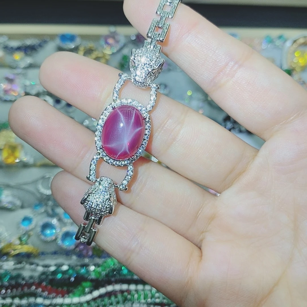 【闪购商品】托帕石耳饰银S925镶嵌羊***哒