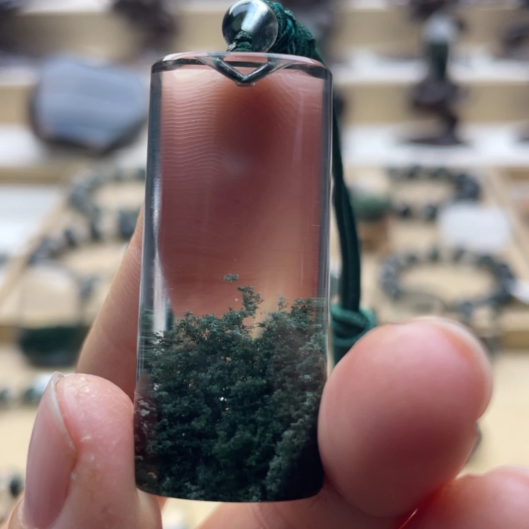 颈饰未镶嵌水晶绿幽灵聚宝盆柱子