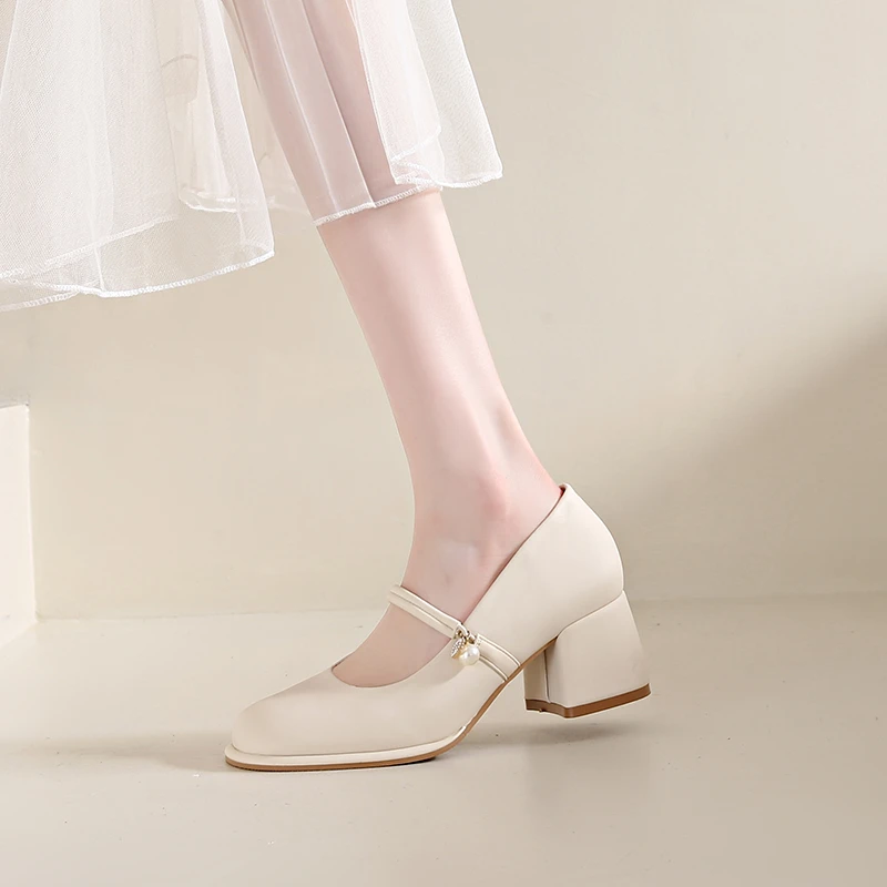 啄木鸟法式玛丽珍鞋女春秋新款时尚高跟鞋不累脚粗跟复古气质单鞋