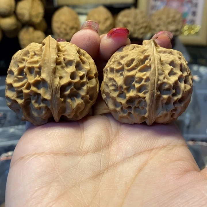 文玩核桃吊坠80凤凰牡丹