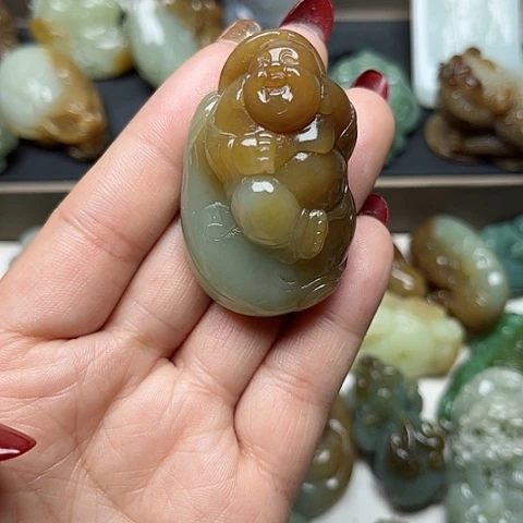 和田玉颈饰未镶嵌铃*?