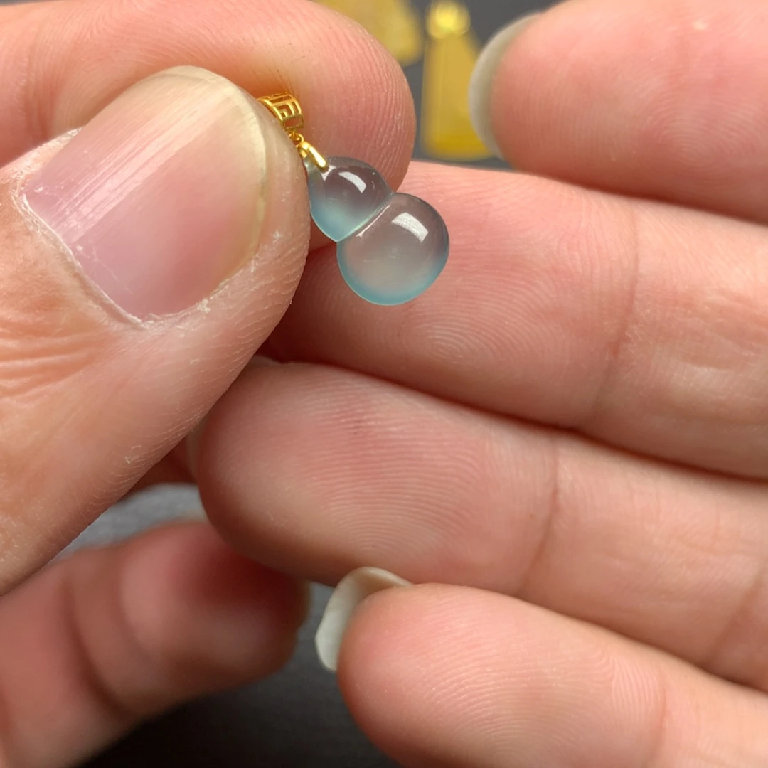 【闪购商品】颈饰18K金镶嵌翡翠翡翠