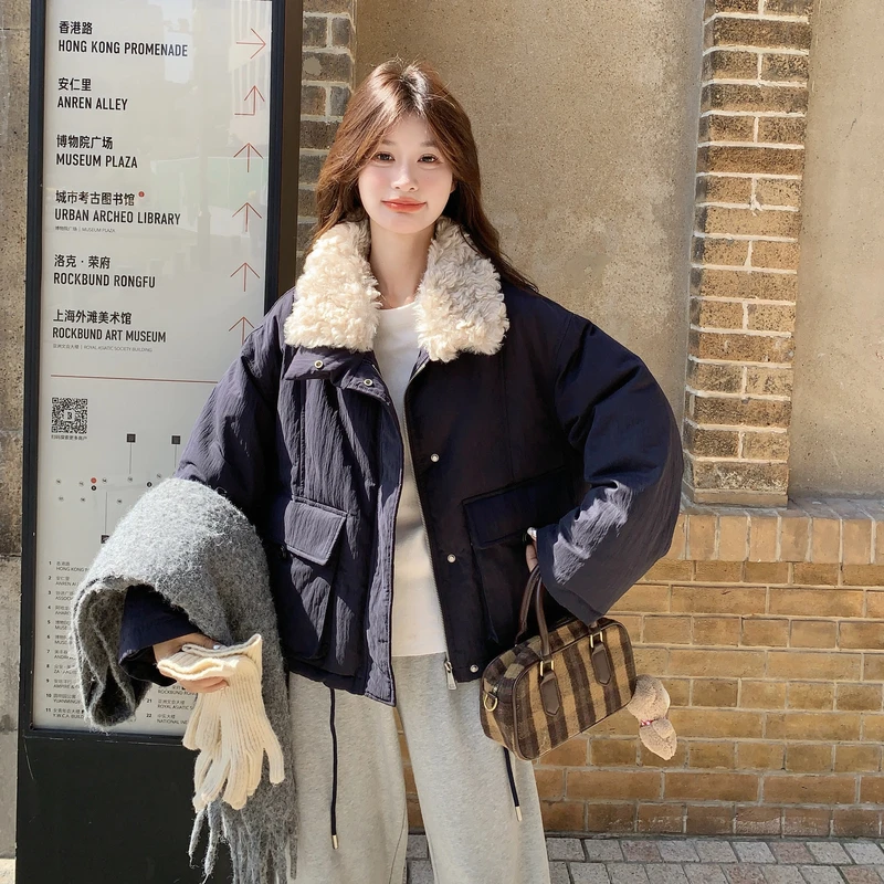 藏青色羊羔毛领90白鸭绒羽绒服女冬2025新款小个子短款加厚派克服