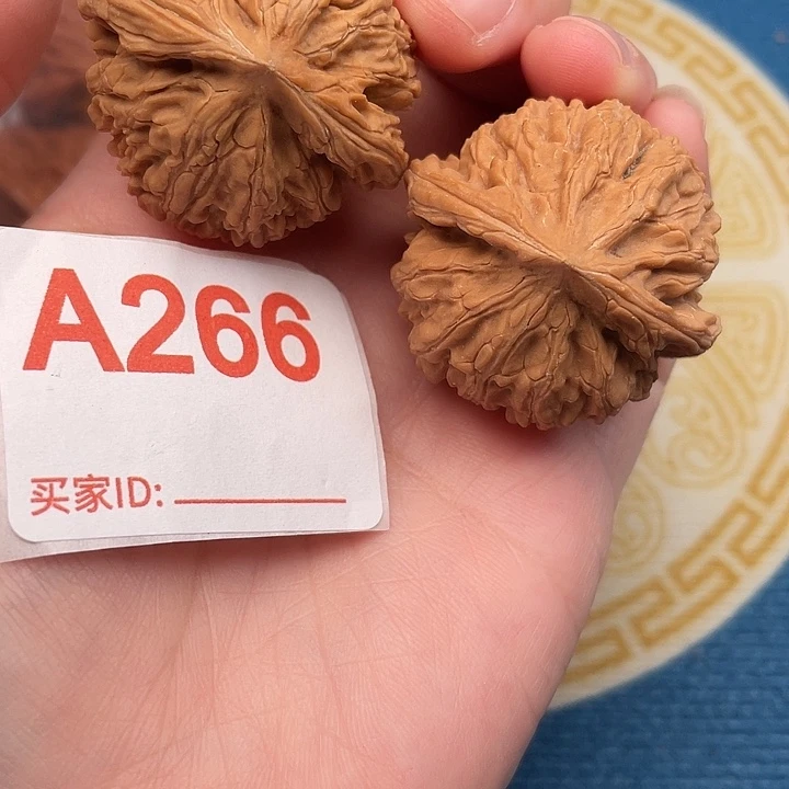 文玩核桃把件核桃
