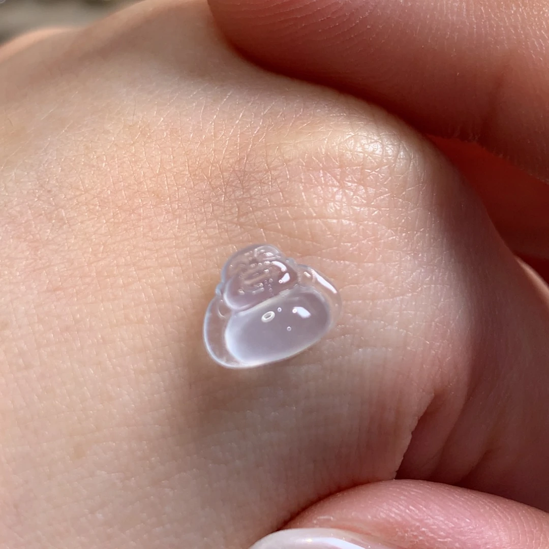 翡翠未镶嵌颈饰坐佛肚子超饱满