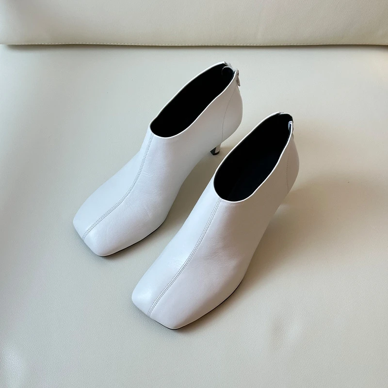 TRACYCHU 白色方头手工羊皮裸踝靴（跟高6.5cm)时尚洋气舒适百搭款