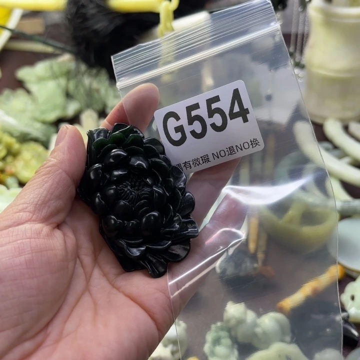 蛇纹石玉发饰合金昌*