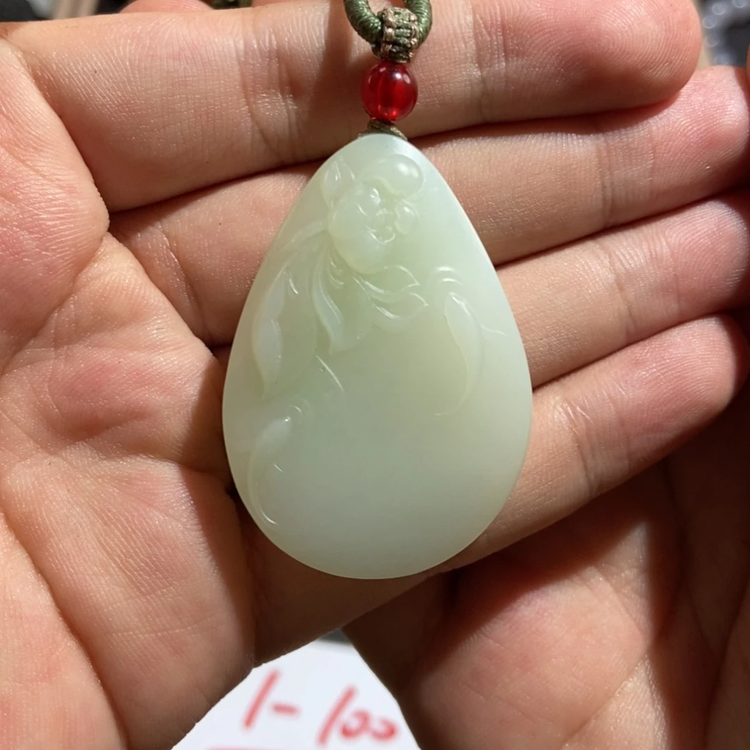 和田玉未镶嵌吊坠(不含链)﹎****°