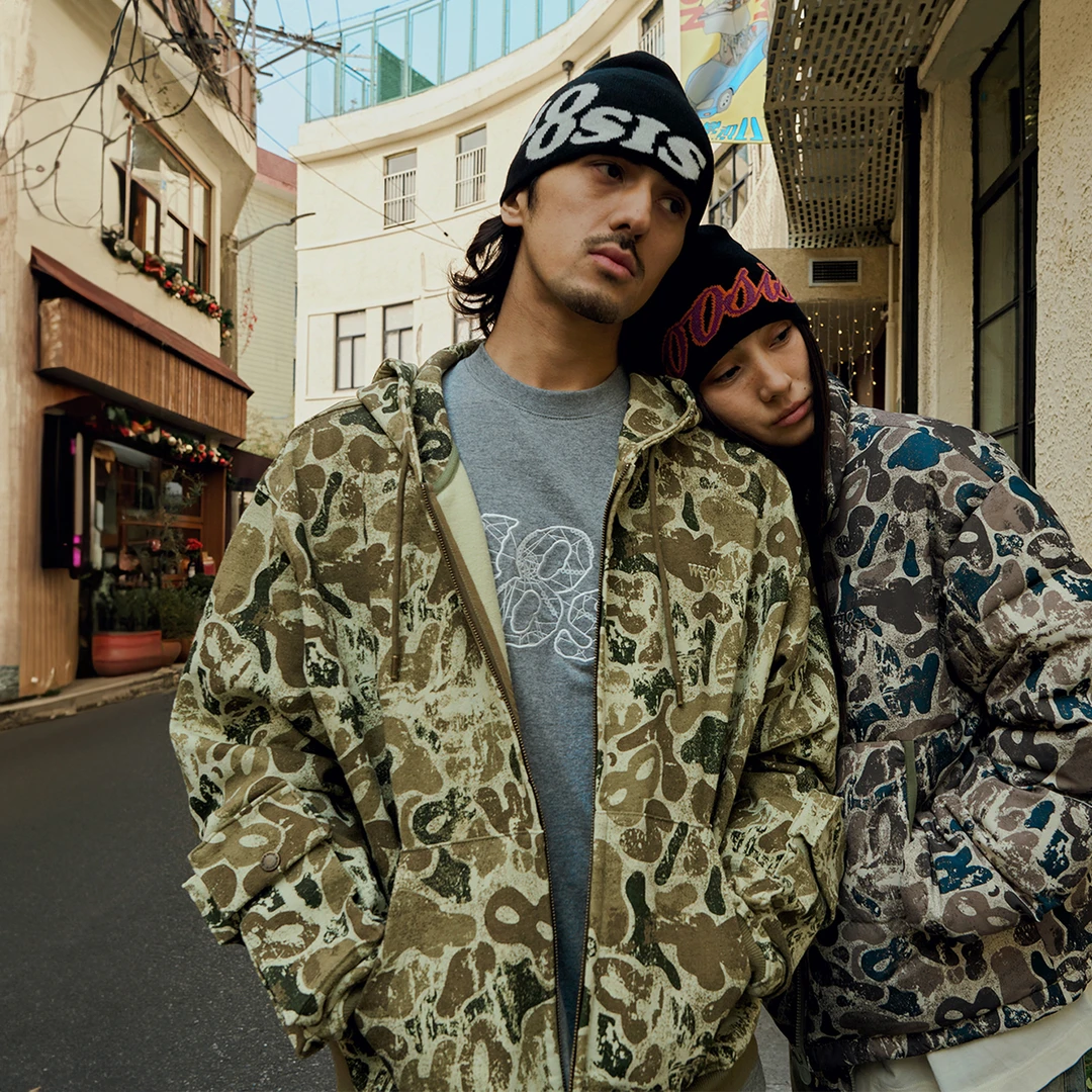 WHOOSIS（不知其名）8字logo迷彩boxy版型卫衣时尚潮流秋冬印花男女