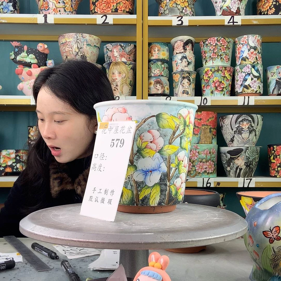 陶景德镇手工花盆579