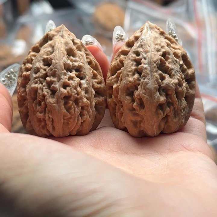 文玩核桃把件A**A关东木子楸百核2花皮