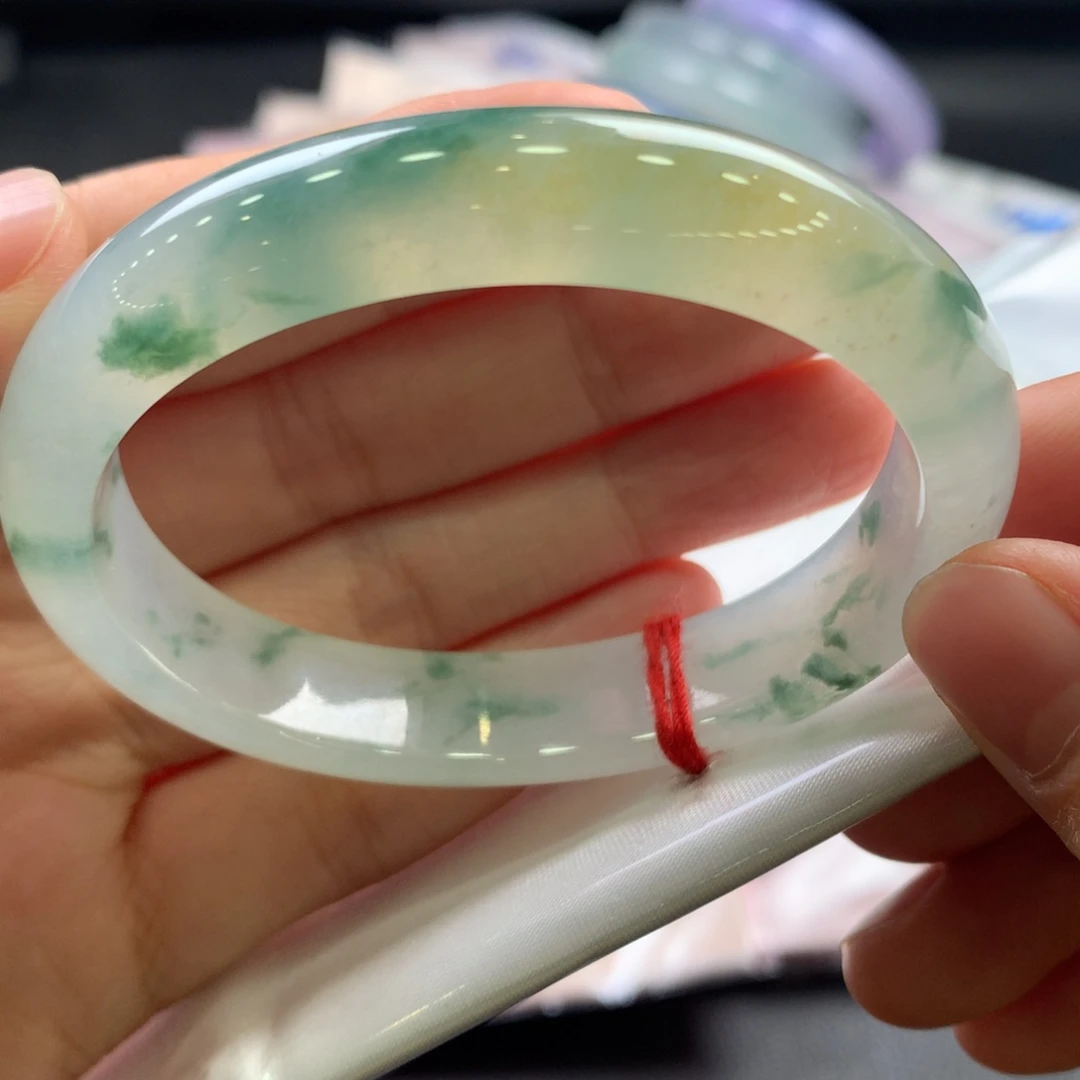 翡翠未镶嵌手镯56号53贵妃