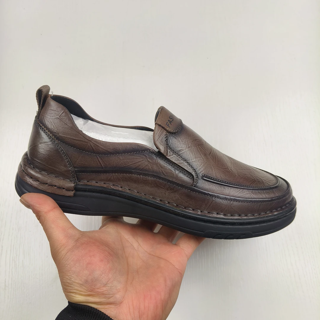 【Q013】甄选男鞋推荐 960200-2 时尚百搭 潮流舒适男款