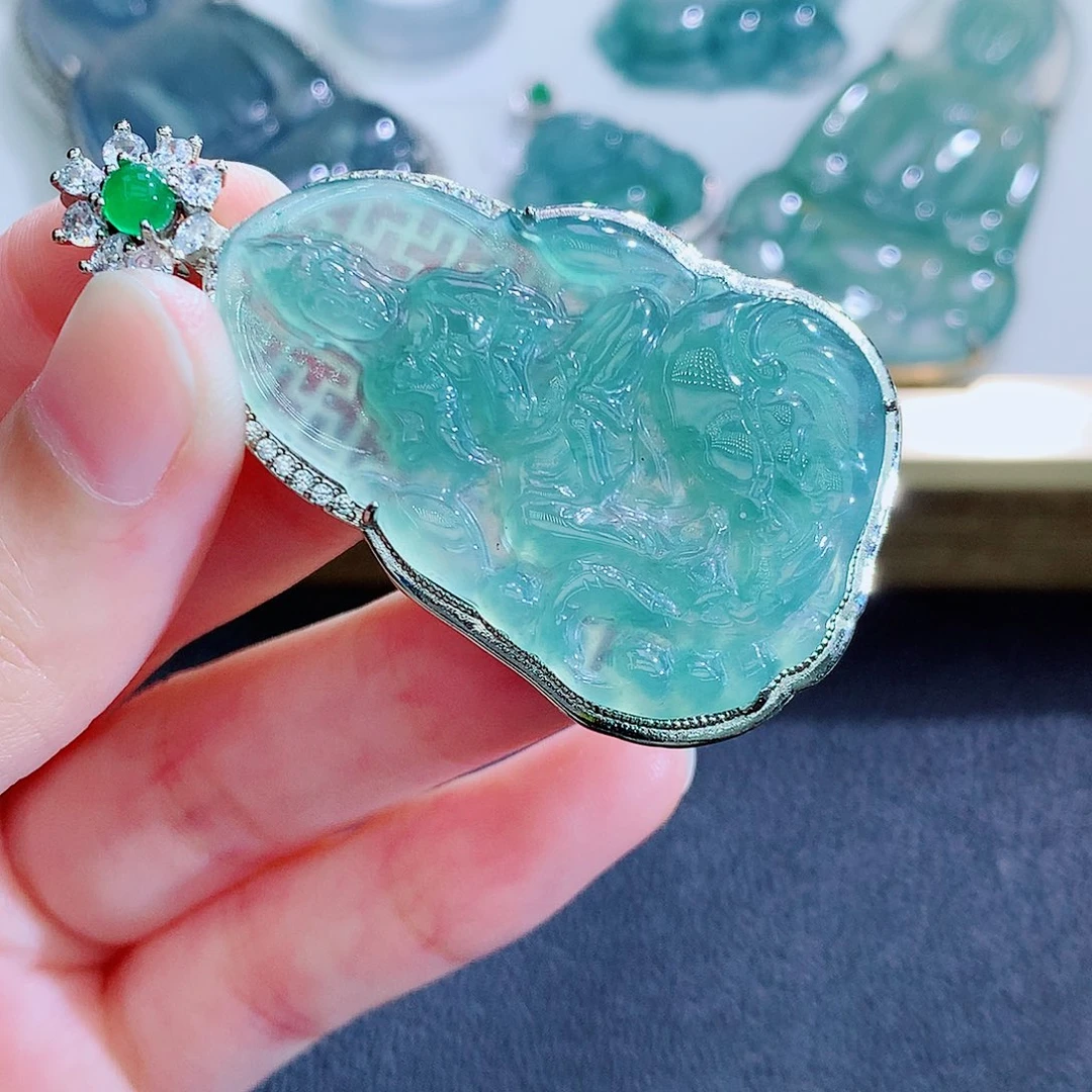 翡翠未镶嵌颈饰翡翠