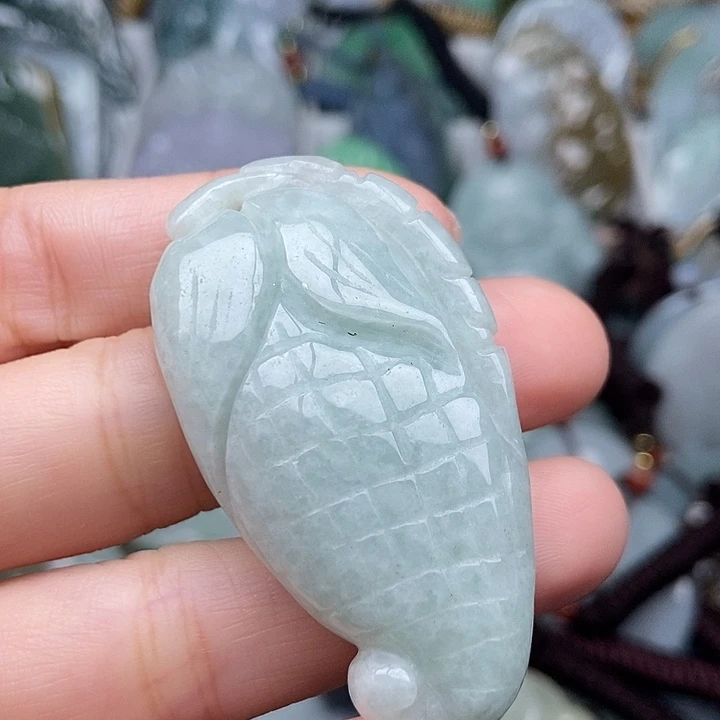 翡翠未镶嵌颈饰翡翠