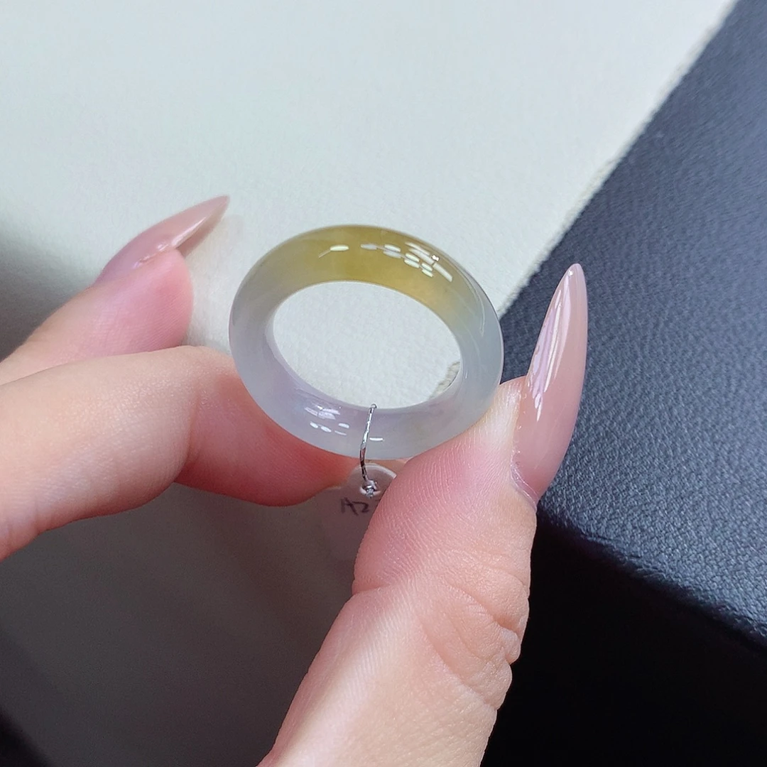 翡翠未镶嵌戒圈16号