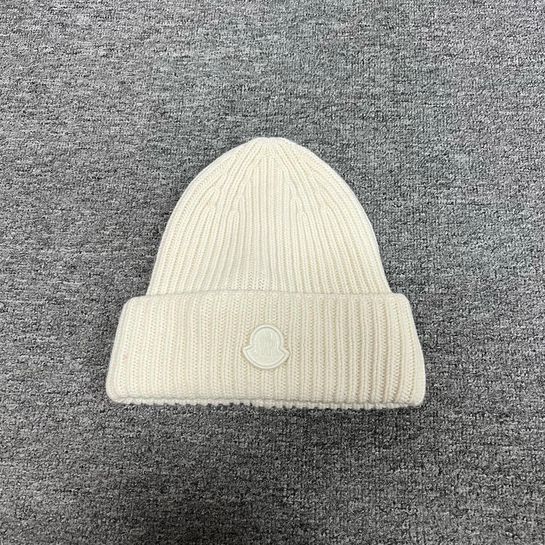 99新 Alexander McQueen/亚历山大·麦昆 蒙口 白色 针织 冷帽