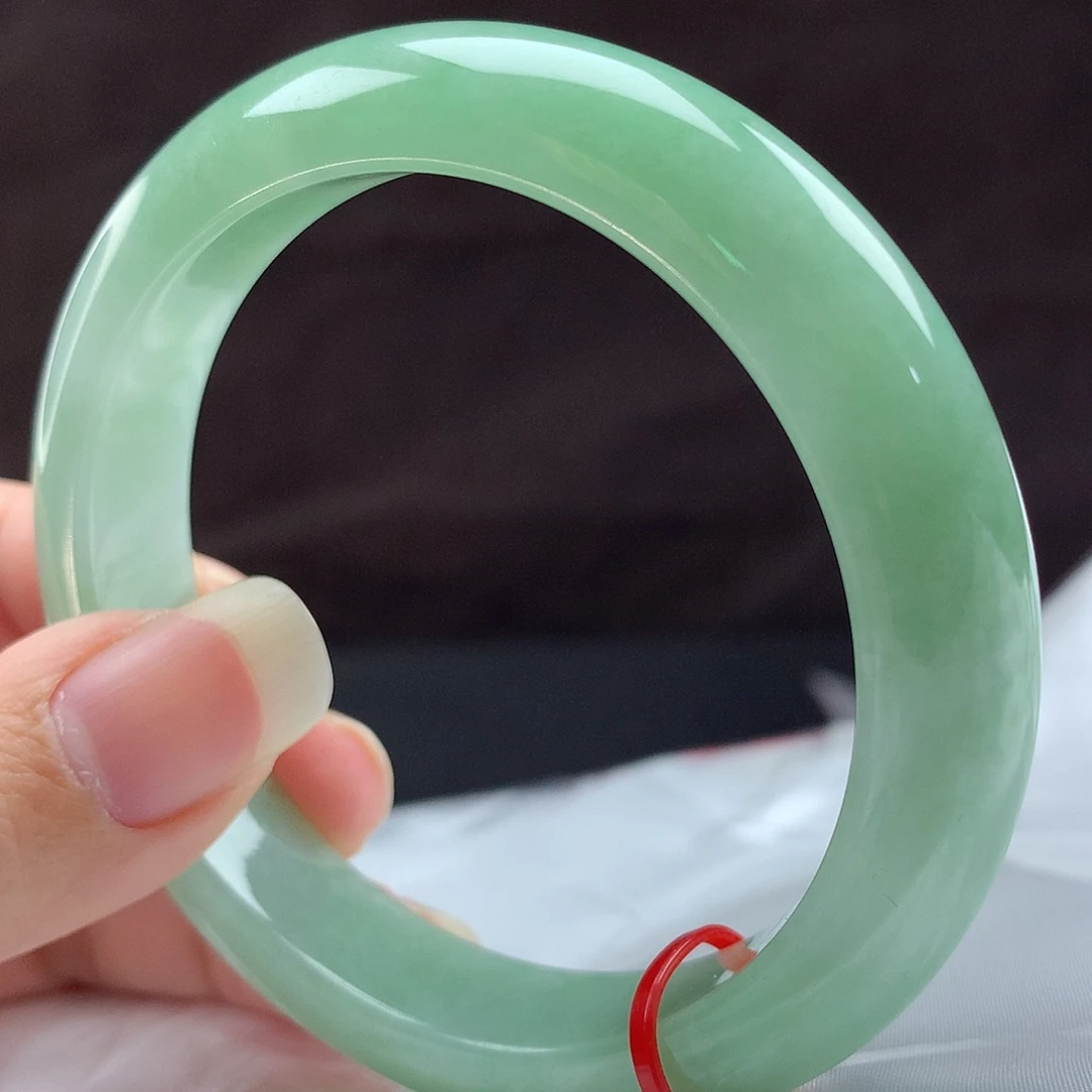 翡翠手镯未镶嵌96195，