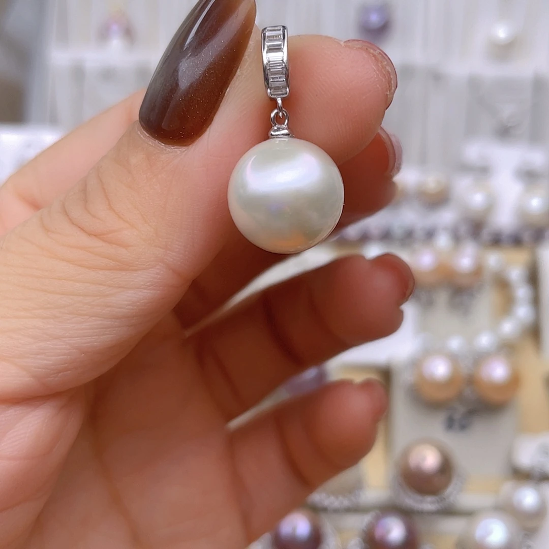 银S925镶嵌吊坠(赠链)淡水珍珠