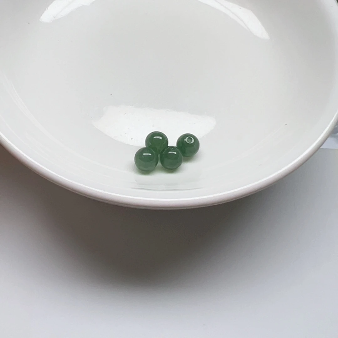 翡翠散珠R**x纯天然缅甸A货翡翠卡6，4颗