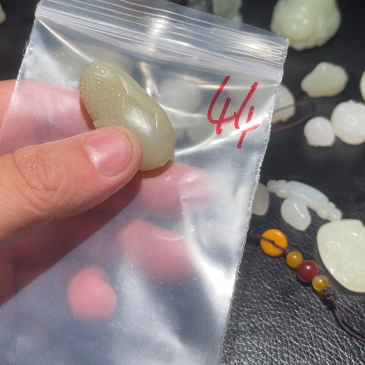 未镶嵌和田玉笔搁