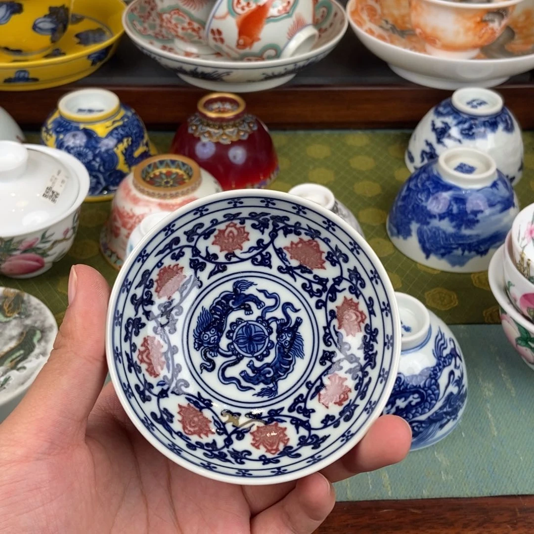 陶瓷的设计师是一个