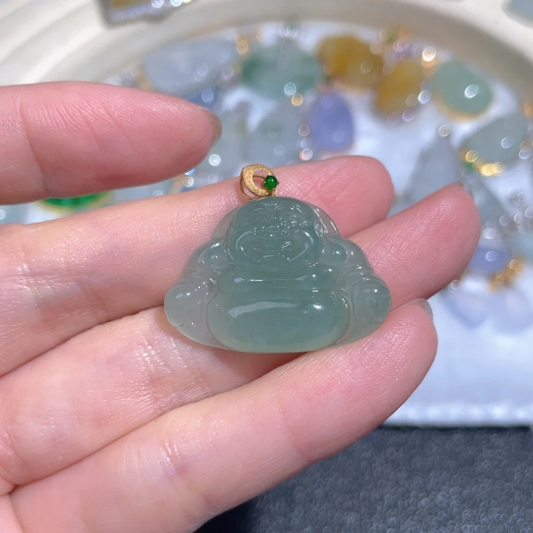 翡翠颈饰18K金镶嵌翡翠