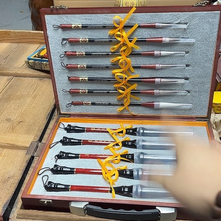 大叶紫檀（黑酸枝木类）