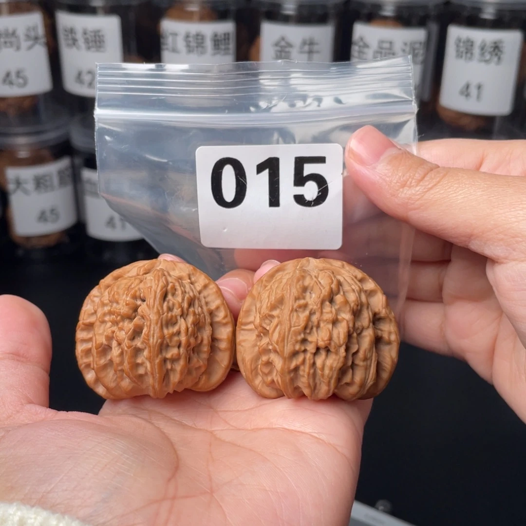 文玩核桃把件43白狮子