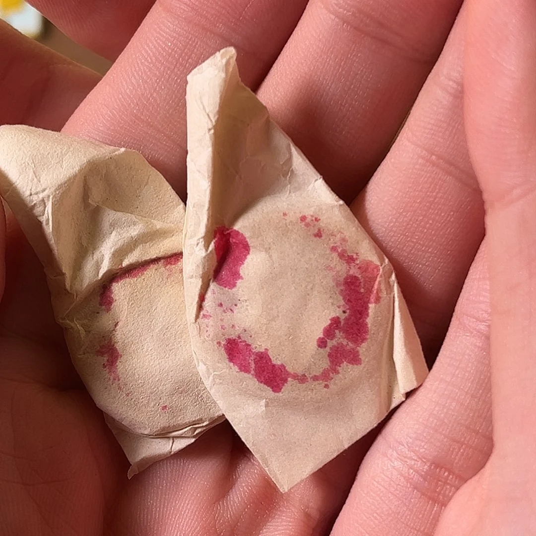 想***哥一对铝制徽章闪拍