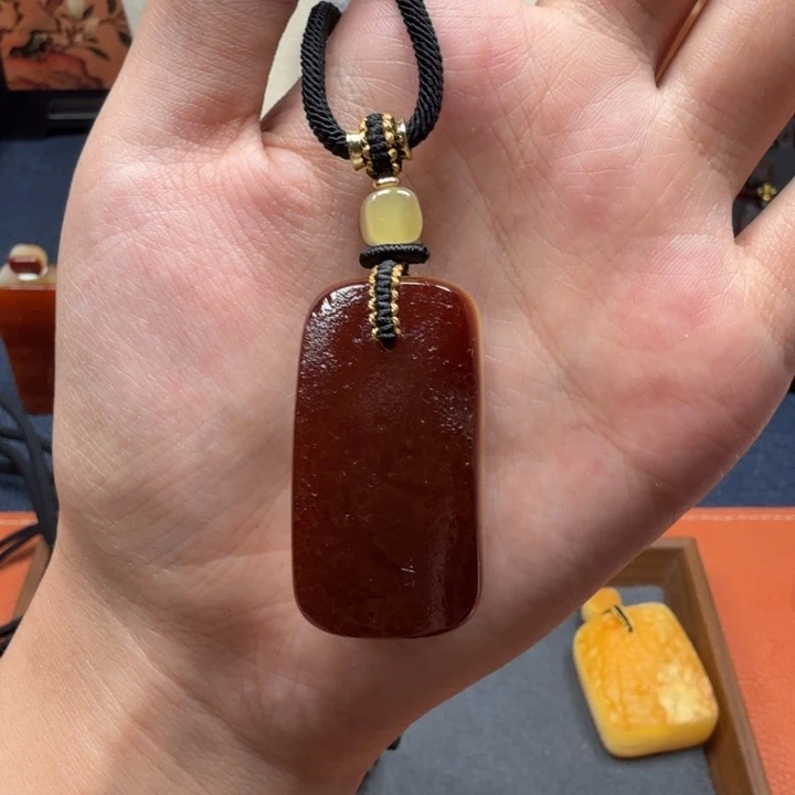 蜜蜡未镶嵌吊坠(赠链)