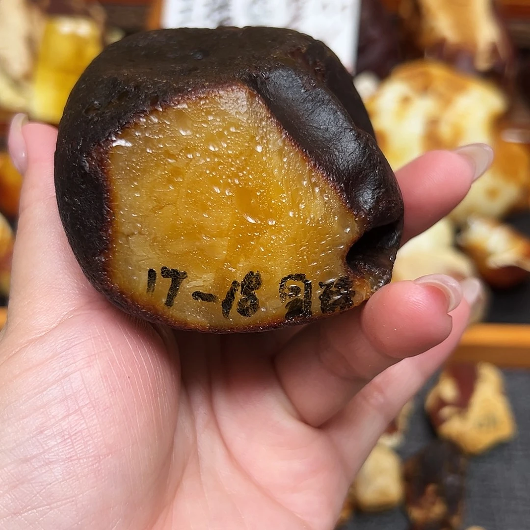 定制琥珀未镶嵌蜜蜡