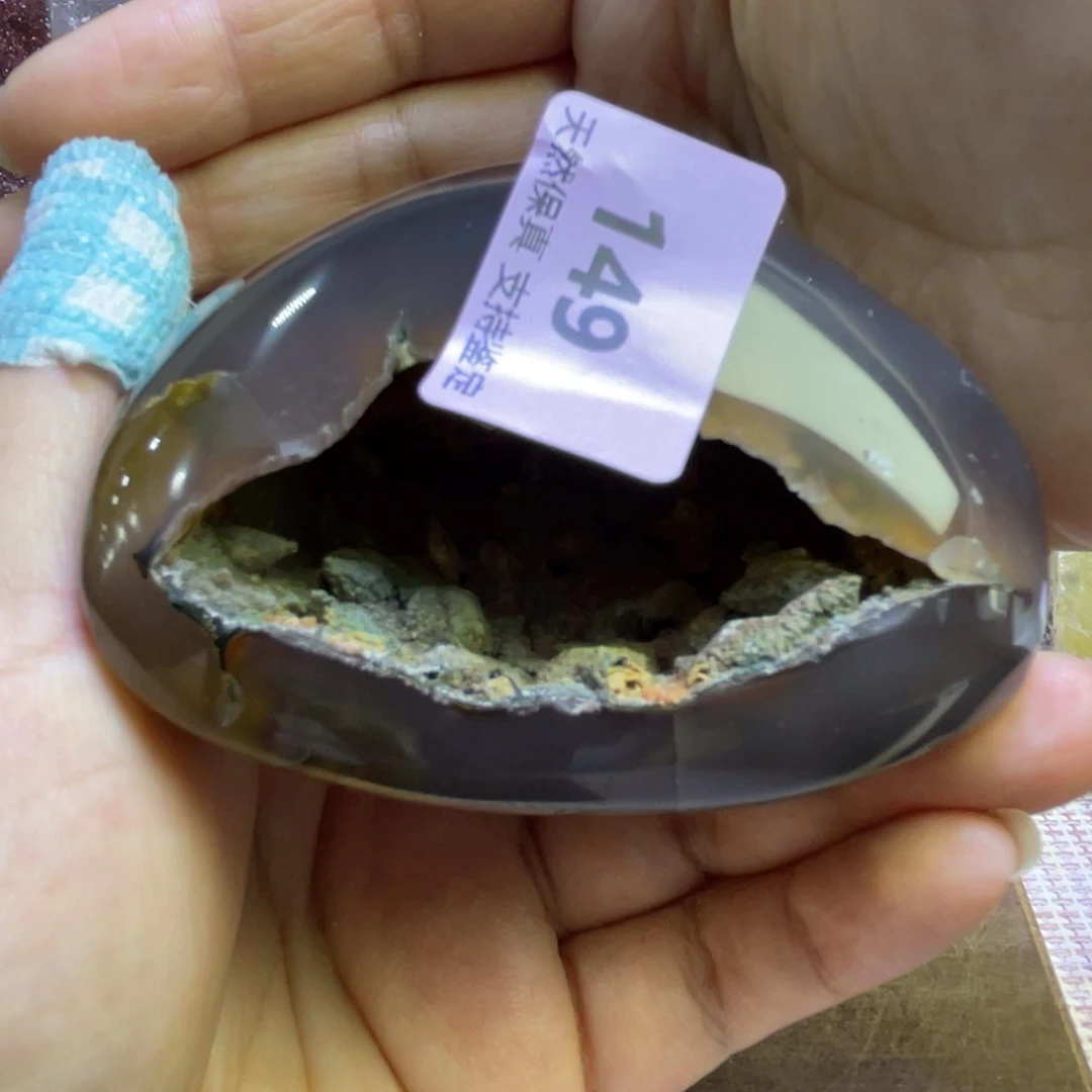 y***k未镶嵌紫晶大型摆件（非配饰）