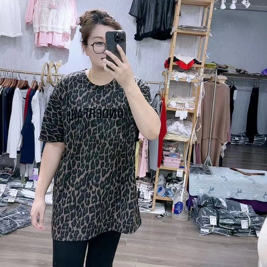 早秋款豹纹字母短袖