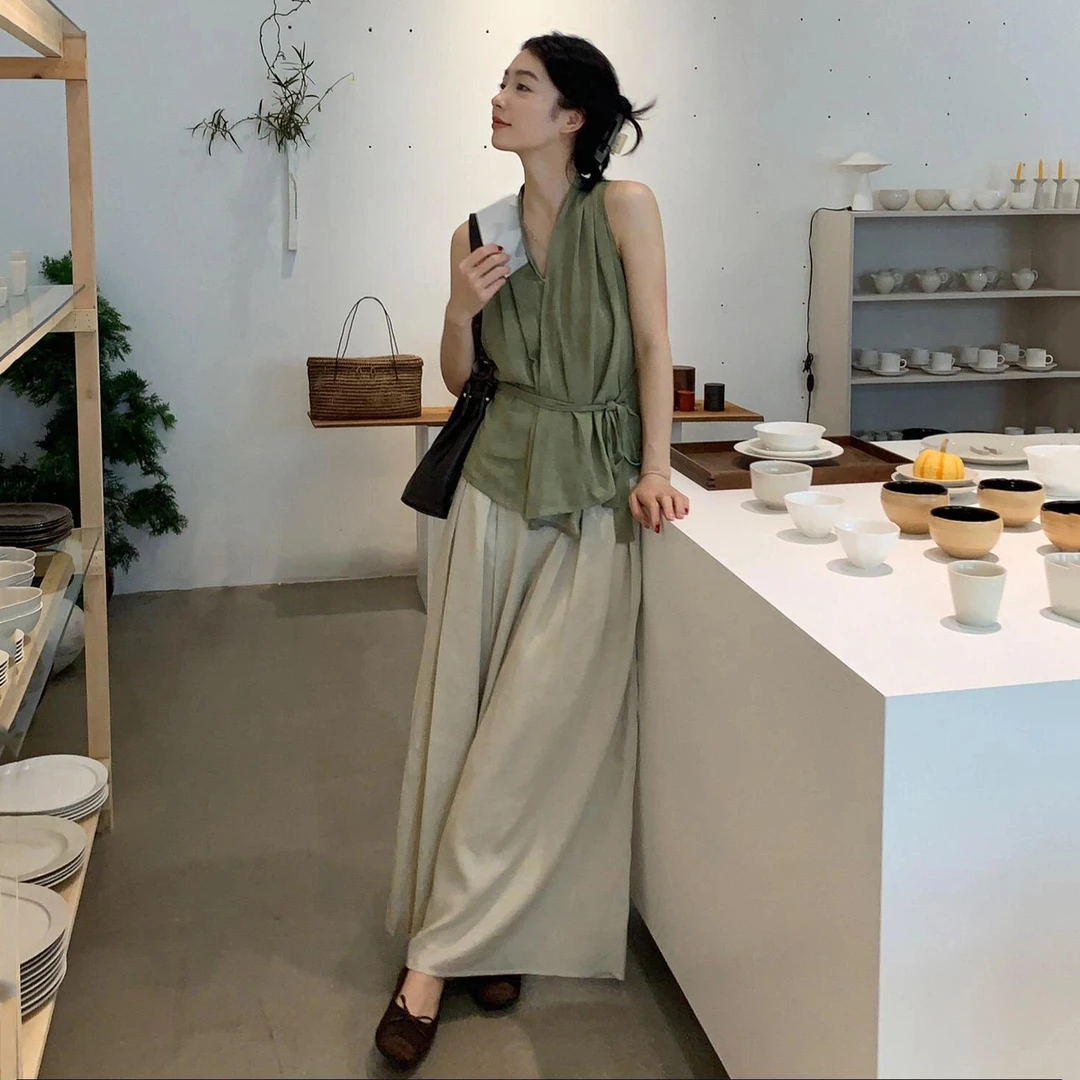 2025夏季新款一整套高级感多巴胺显瘦遮肉无袖上衣阔腿裤两件套女