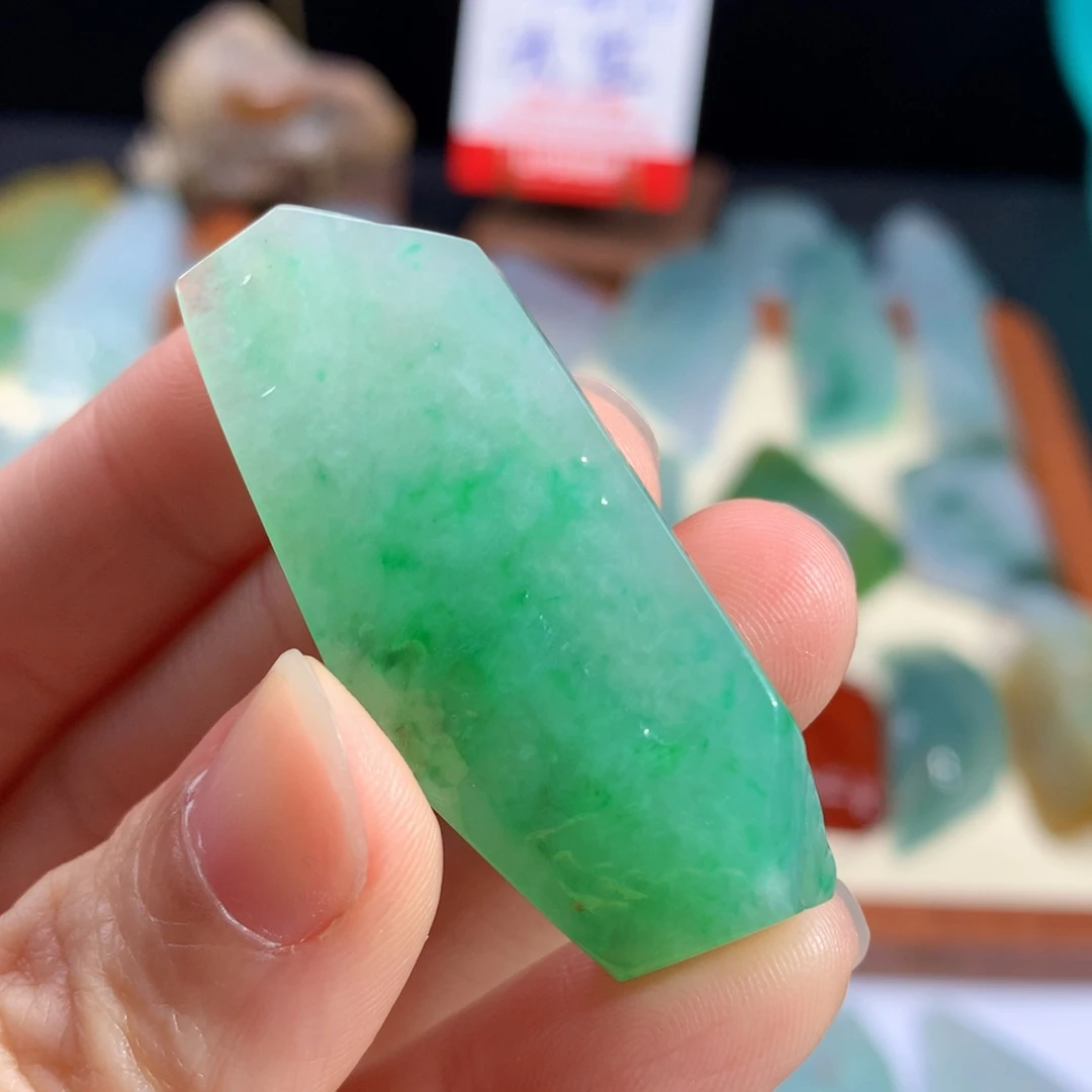 定制翡翠未镶嵌天然缅甸翡翠包工包料