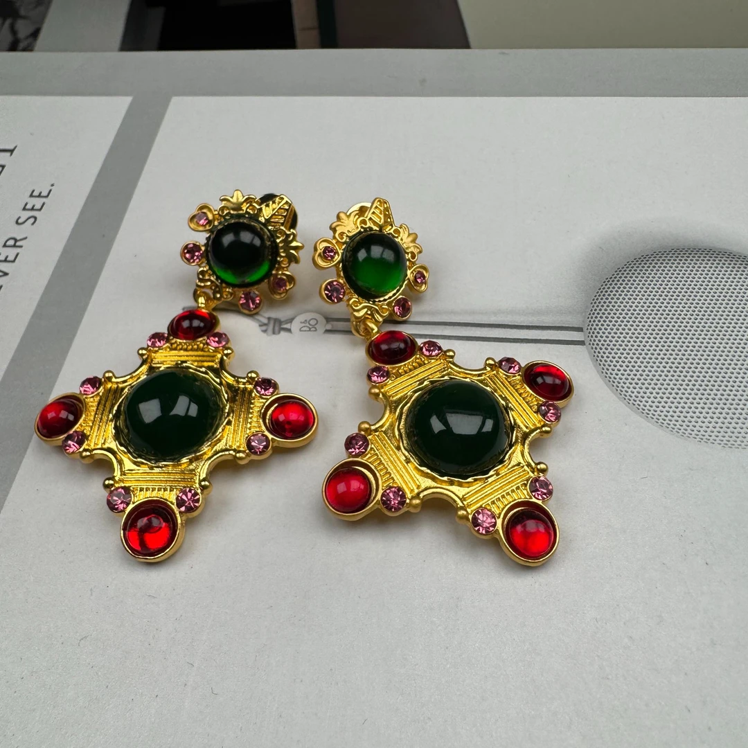 铜合金耳饰 蓝色时尚复古古风中古镶嵌宫廷风耳钉ed3189