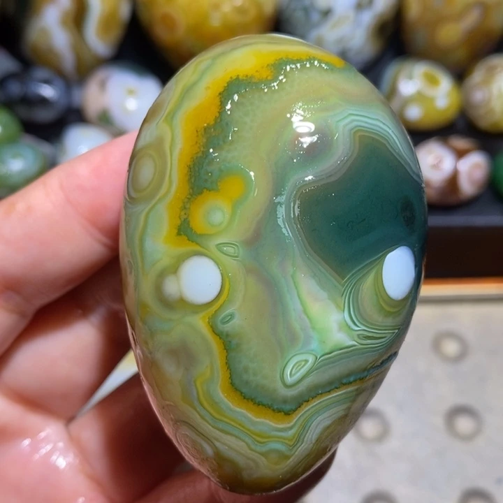 玛瑙/玉髓未镶嵌珠宝半成品