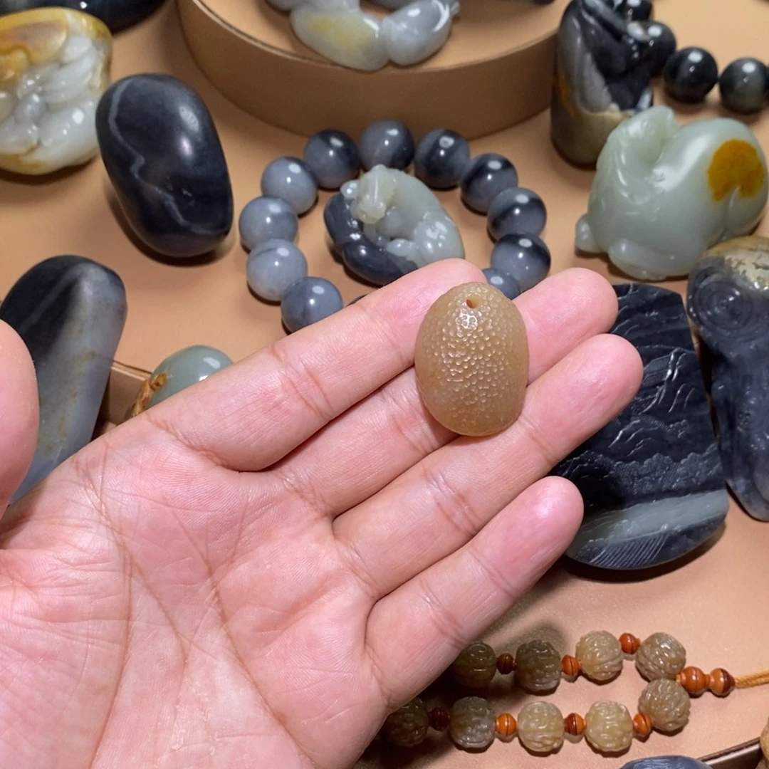 未镶嵌和田玉挂件