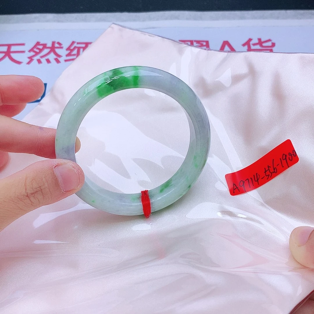 未镶嵌手镯翡翠翡翠