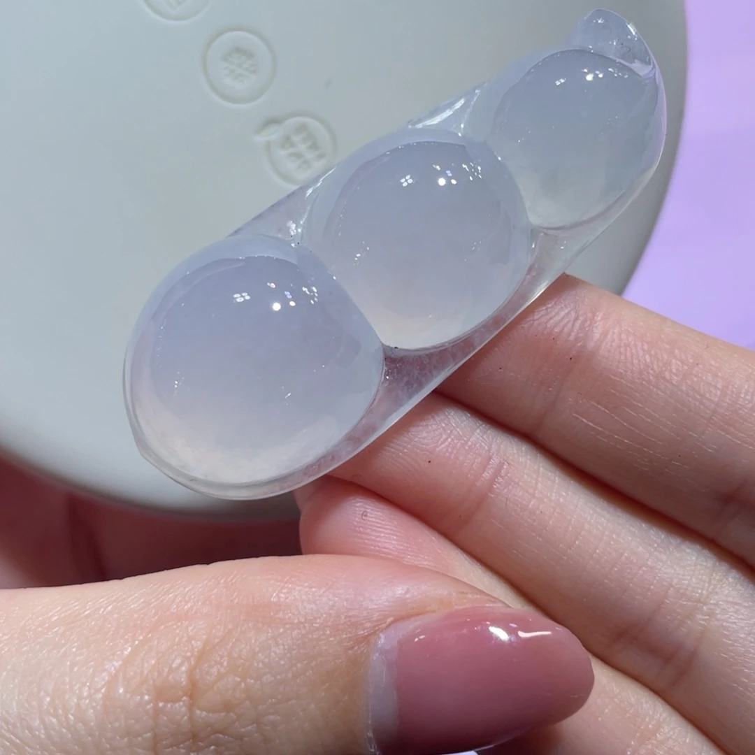 未镶嵌定制翡翠豆子