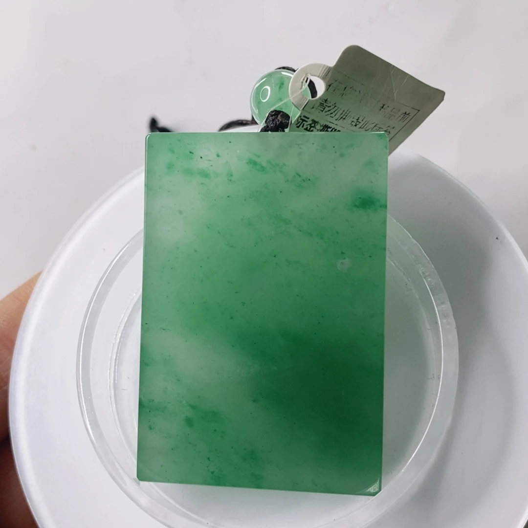 石英质玉未镶嵌颈饰